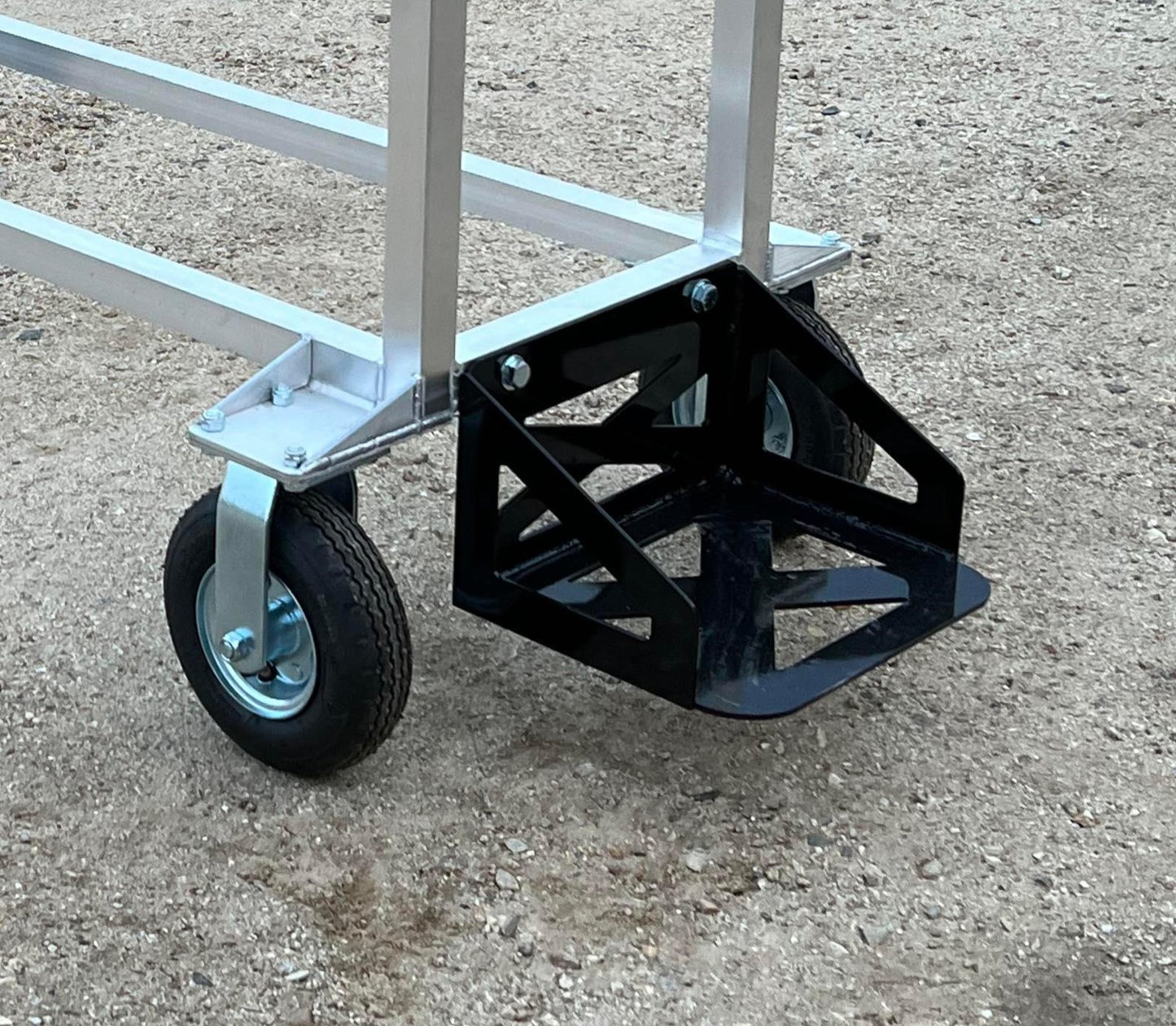 Lowered Nitrogen Bottle Bracket