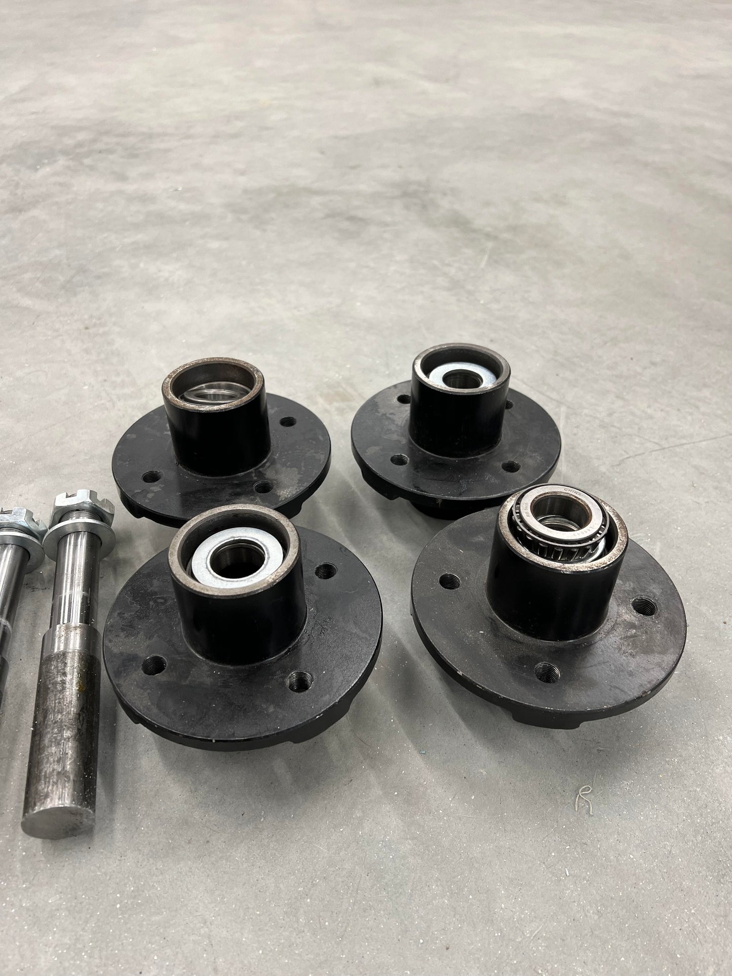 Pit Box Spindle Kit