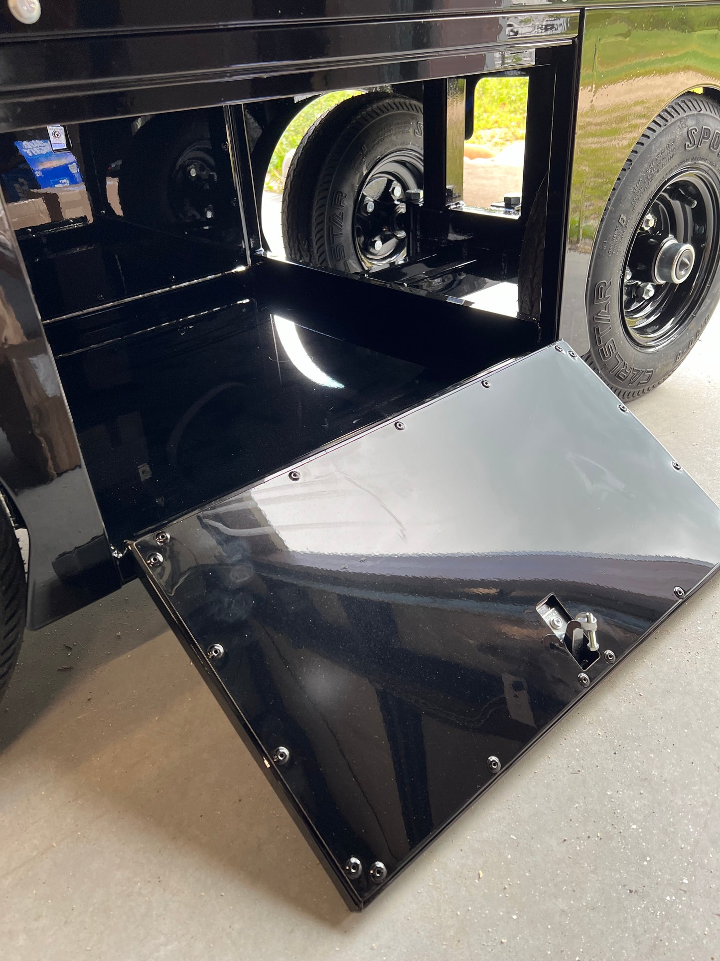 Pit Box Tire Cart