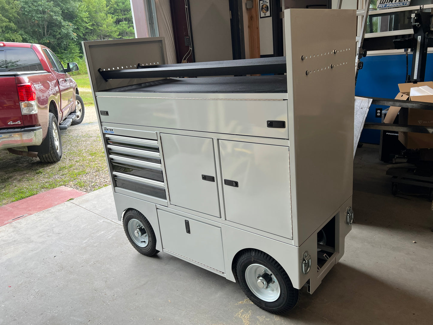 Ignition Series Pit Box