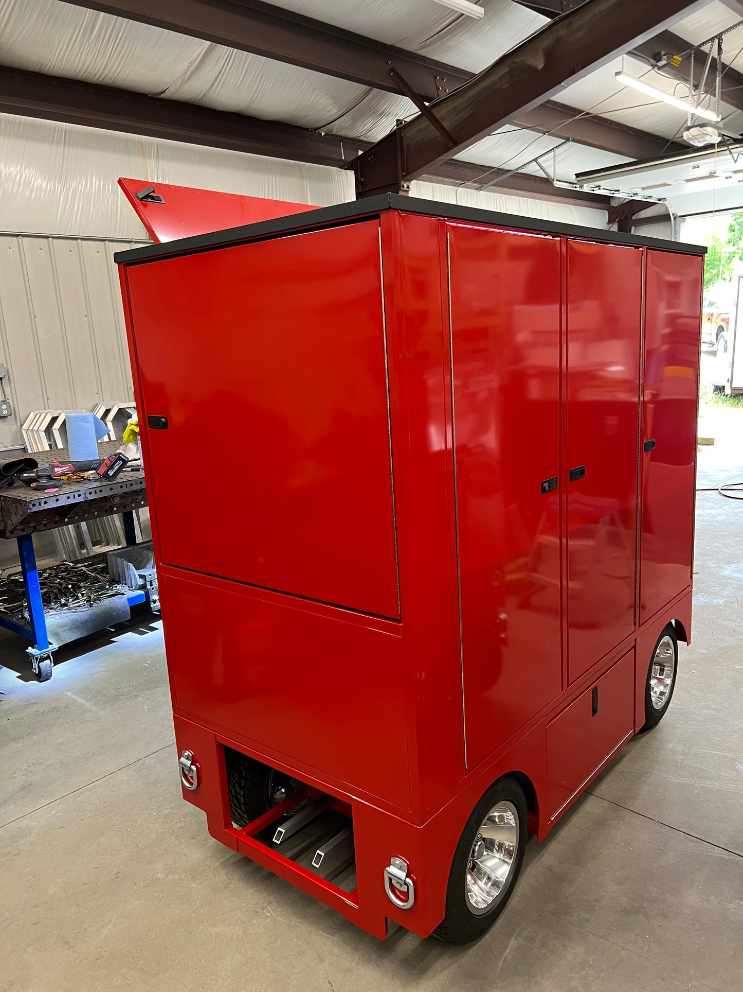 Velocity Series Pit Box
