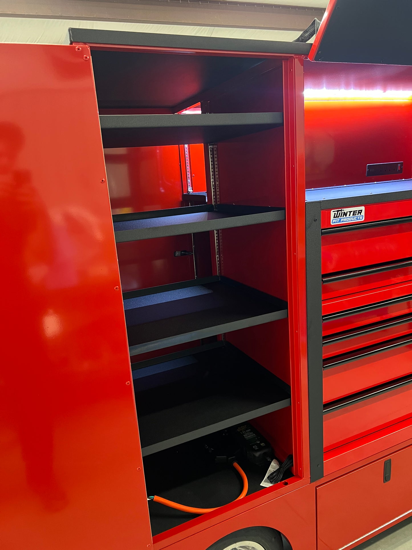 Velocity Series Pit Box