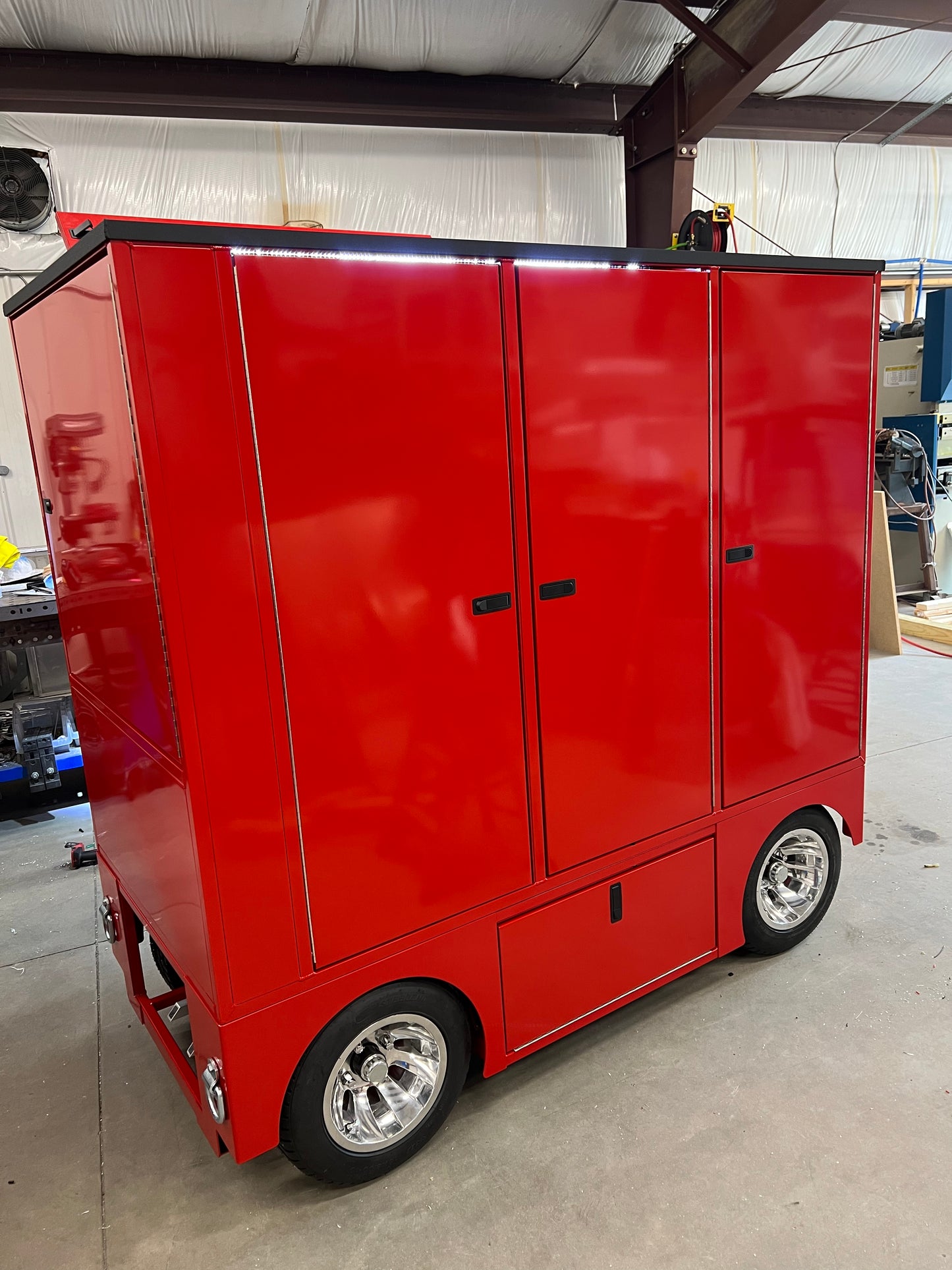 Velocity Series Pit Box
