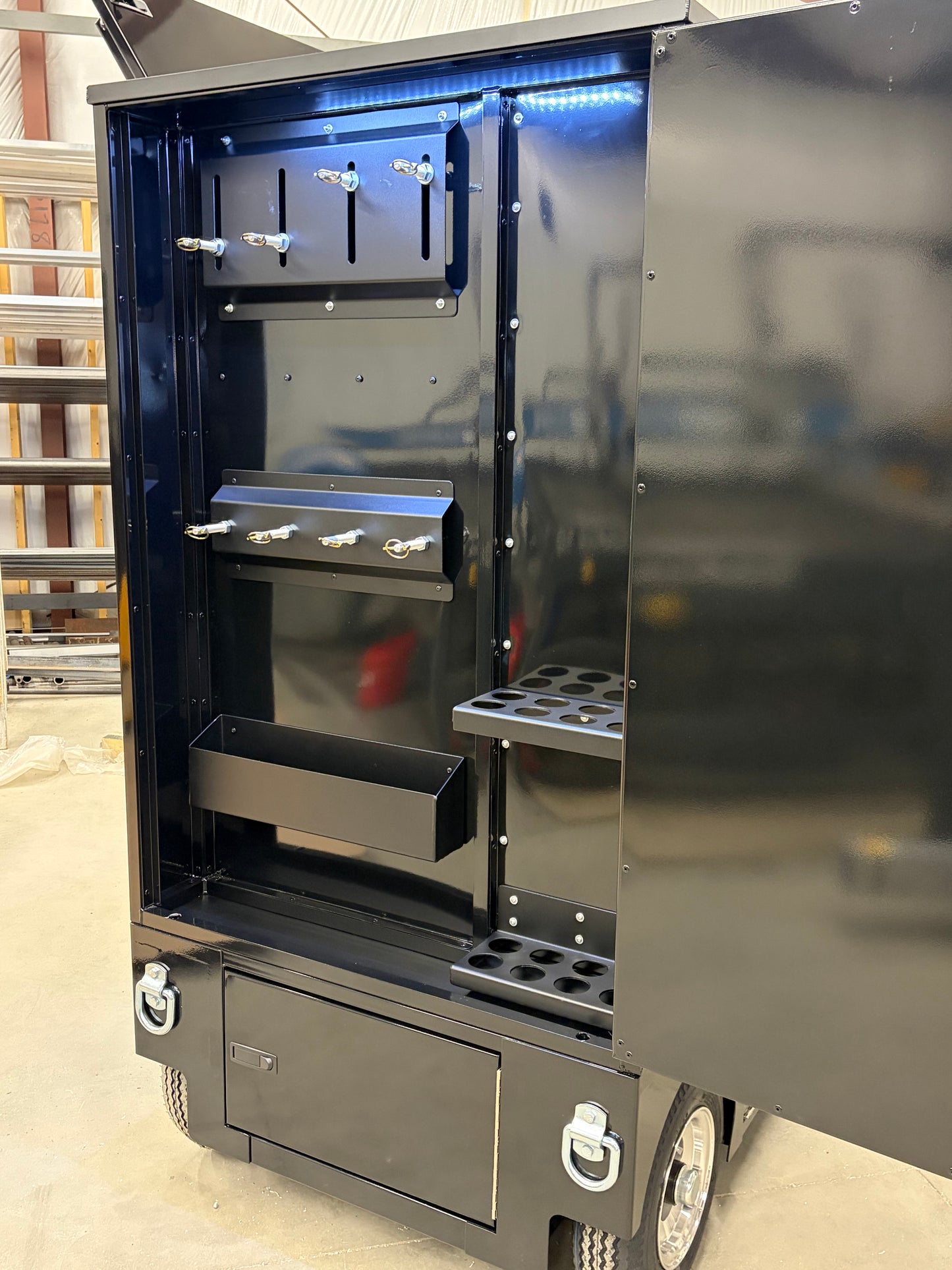 Velocity Series Pit Box
