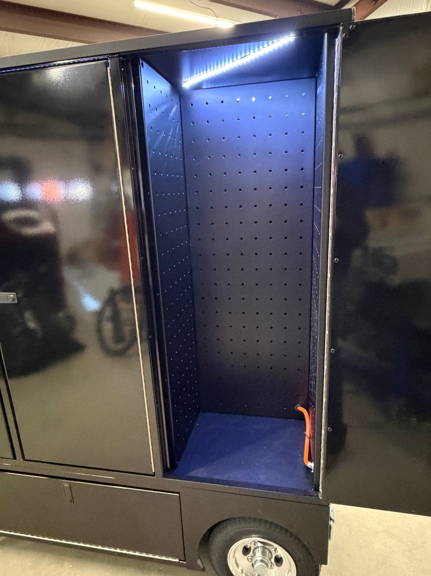 Velocity Series Pit Box